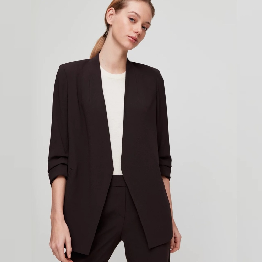 NWT Aritzia Babaton Power Hip Blazer Modern Brown Size 0 Maculey Minimalist Boho